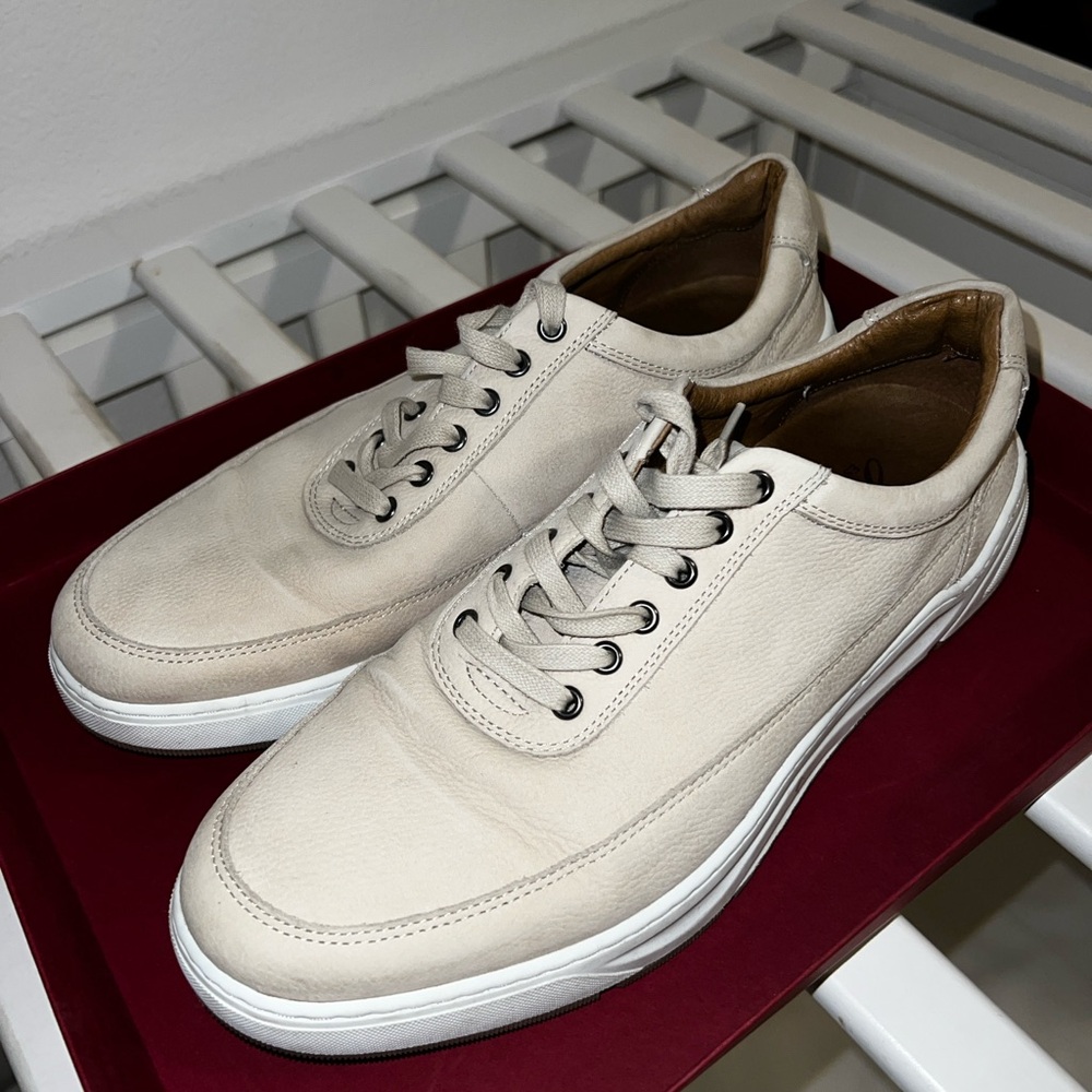 Johnston and Murphy - Size 10 - Leather